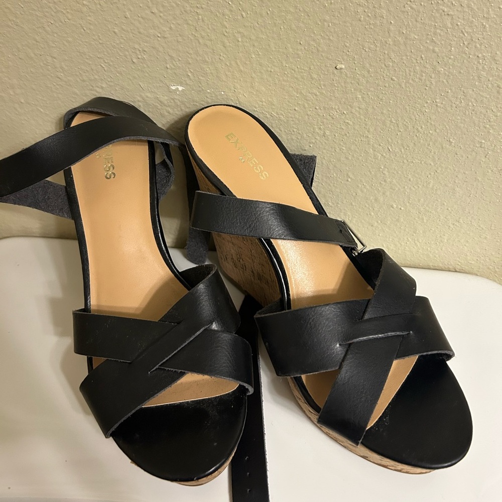 Express Women's Black Wedge Sandals